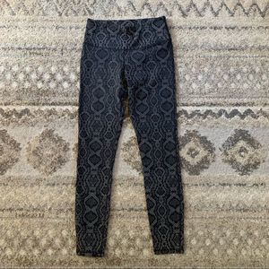 Varley Let’s Go High Rise Black Reflective Snake Print Leggings Small